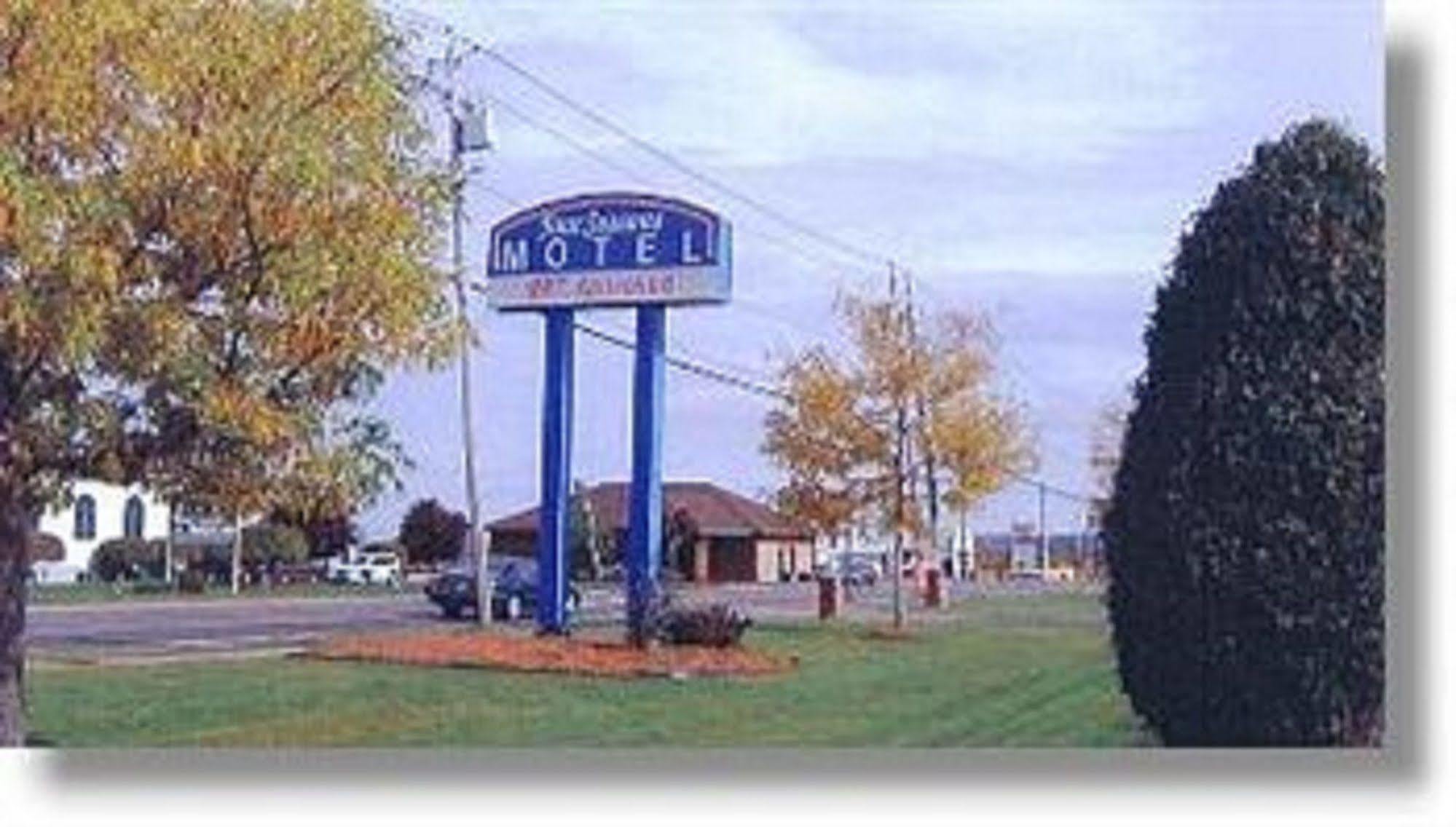 Four Seasons Motel Malone Экстерьер фото
